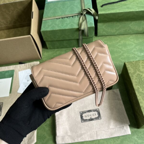 Gucci GG Marmont super mini bag