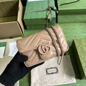 Gucci GG Marmont super mini bag