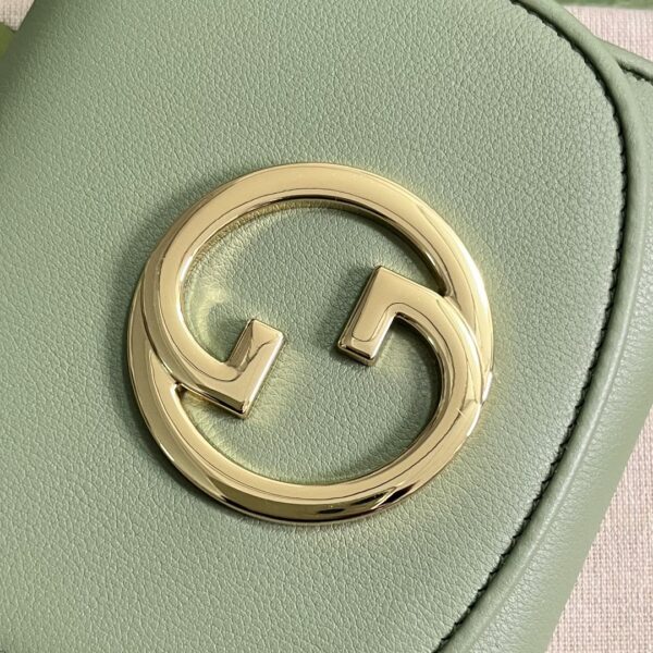 Gucci Blondie medium chain wallet
