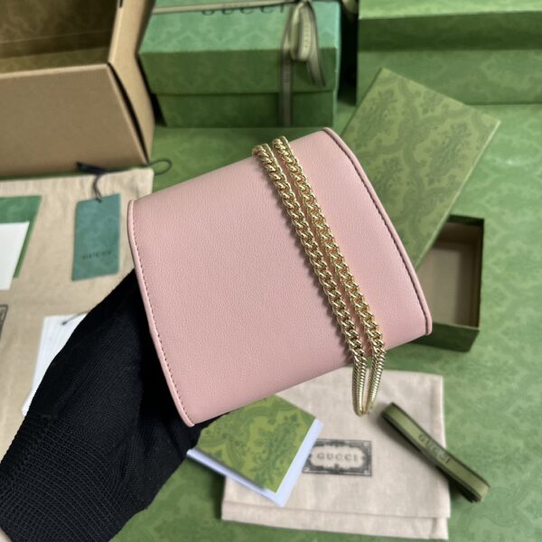 Gucci Blondie medium chain wallet