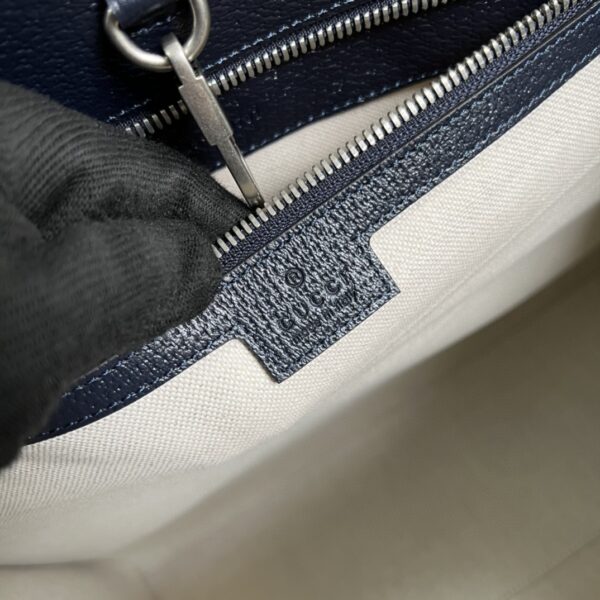 Gucci Medium tote bag with Interlocking G