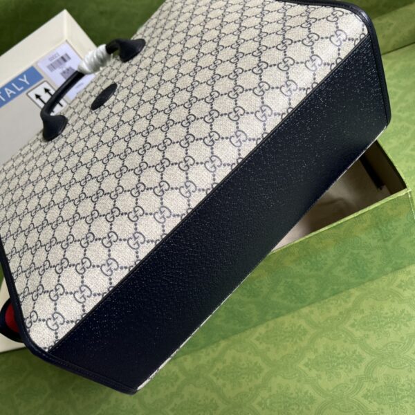 Gucci Medium tote bag with Interlocking G