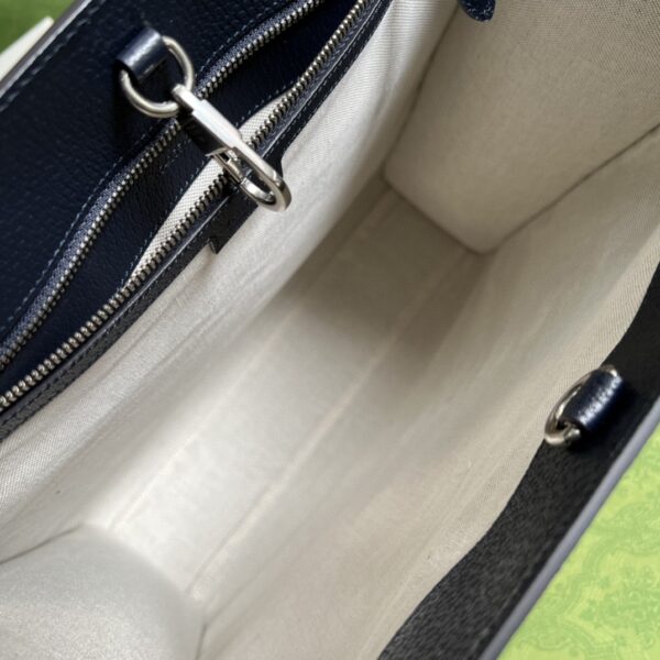 Gucci Medium tote bag with Interlocking G