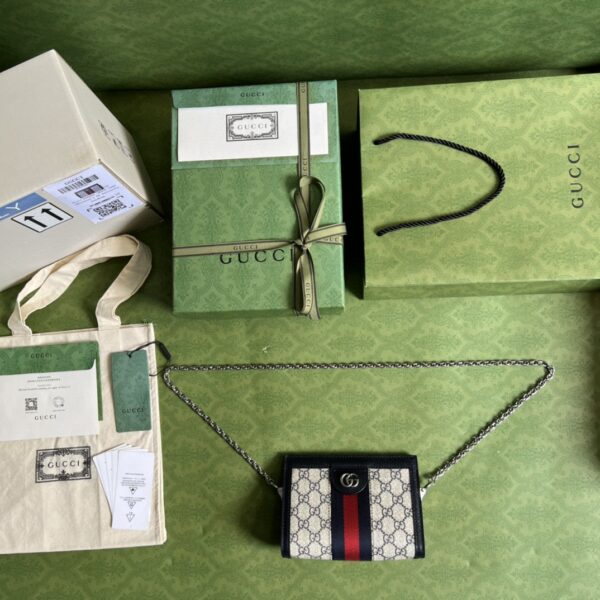 GUCCI  Ophidia mini shoulder bag in GG Supreme canvas