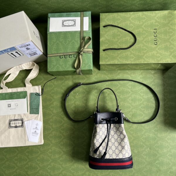 GUCCI Ophidia GG small bucket bag