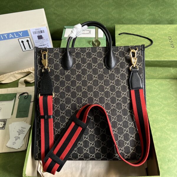 GUCCI Medium tote bag with Interlocking G