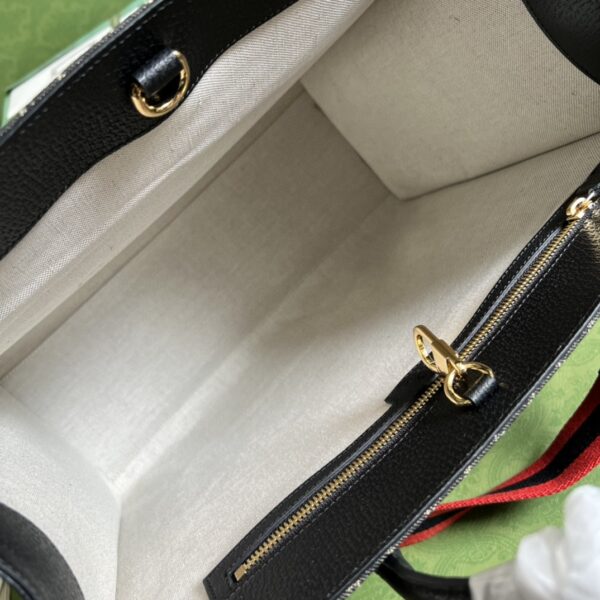 Gucci Medium tote bag with Interlocking G