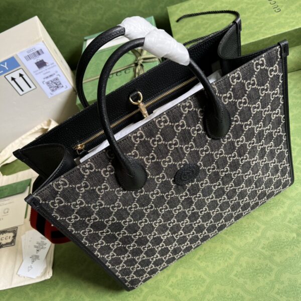 Gucci Medium tote bag with Interlocking G