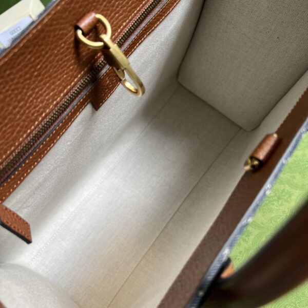 Gucci Medium tote bag with Interlocking G