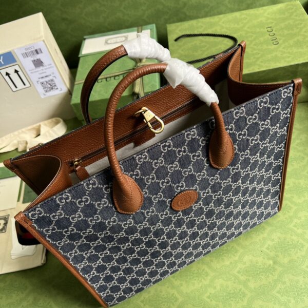 Gucci Medium tote bag with Interlocking G