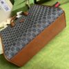 Gucci Medium tote bag with Interlocking G