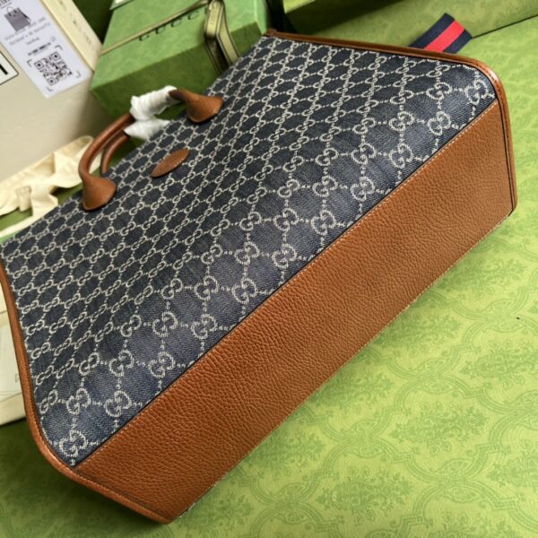 Gucci Medium tote bag with Interlocking G