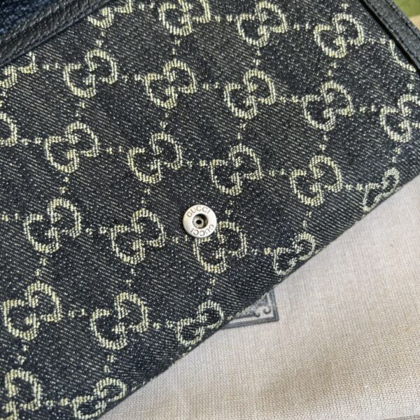 GUCCI Dionysus GG Supreme chain wallet