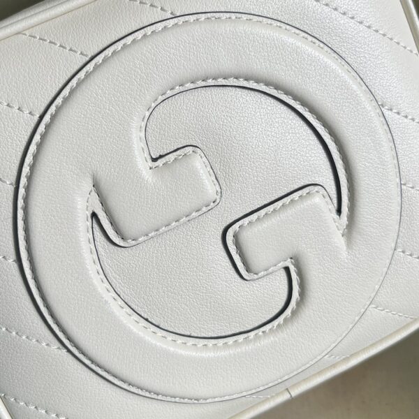 Gucci Blondie top handle bag