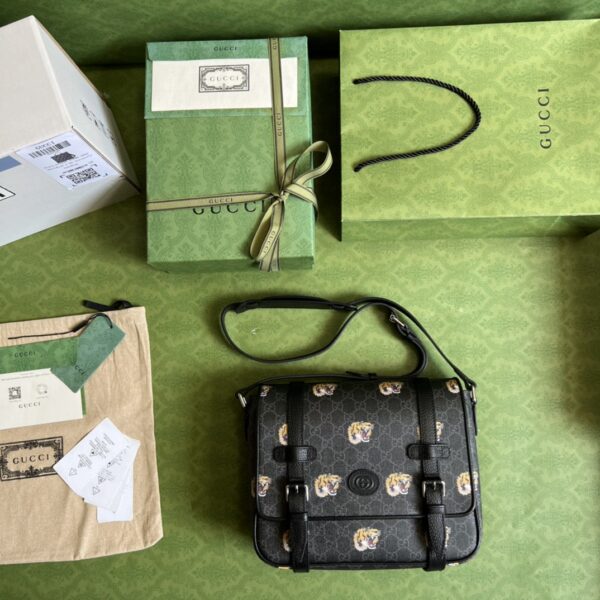 GUCCI GG Messenger Bag