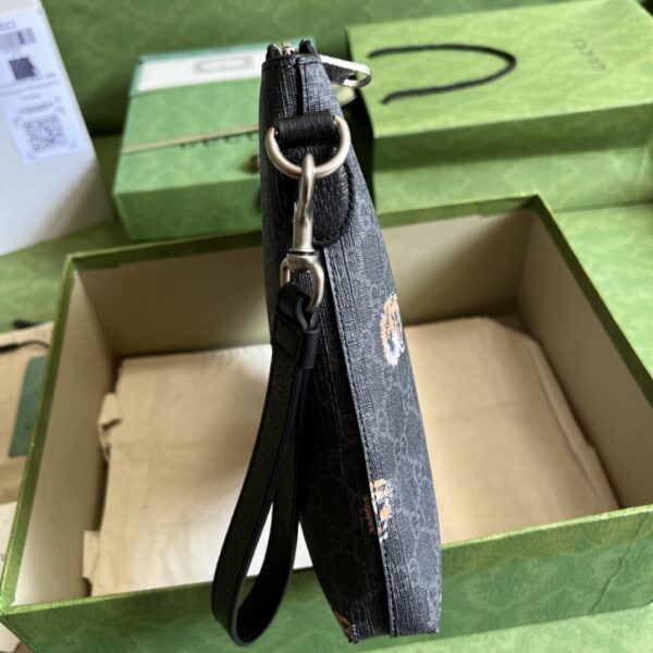 Gucci GG Supreme