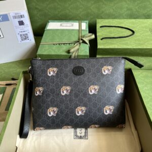 Gucci GG Supreme
