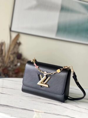 Louis Vuitton Twist MM