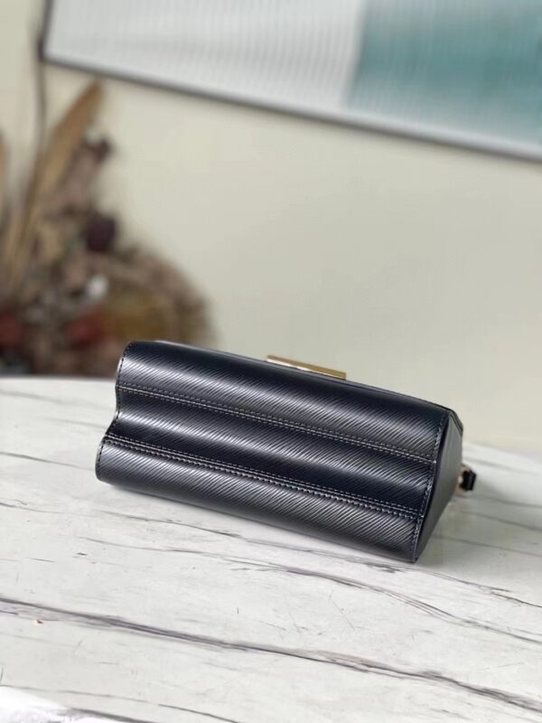 Louis Vuitton Twist MM