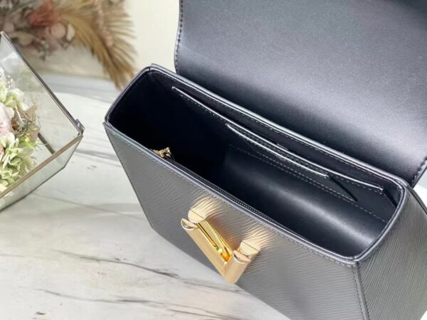 Louis Vuitton Twist MM