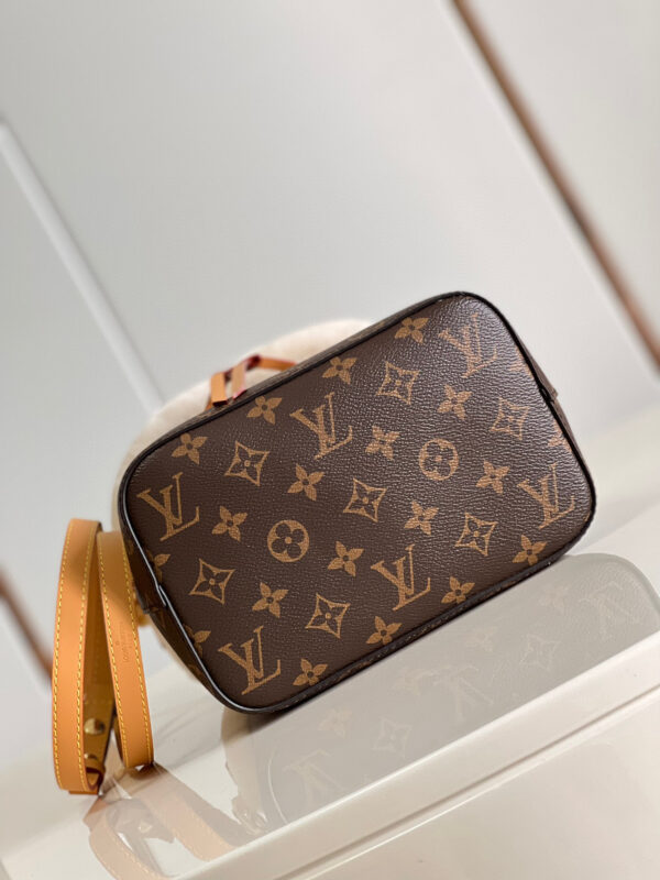 Louis Vuitton Neonoe BB