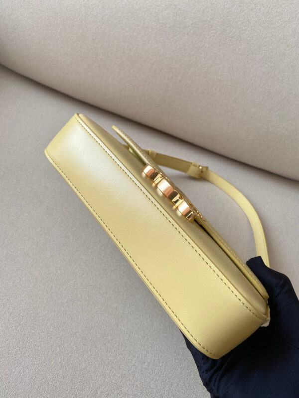 Celine Triomphe