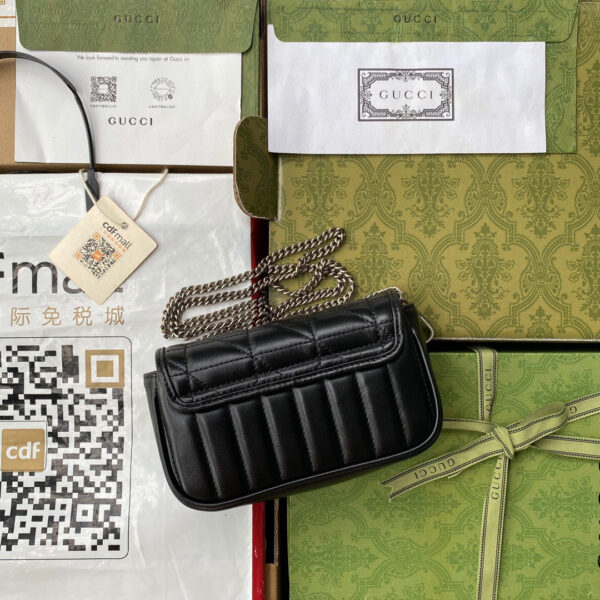 Gucci GG Marmont super mini bag