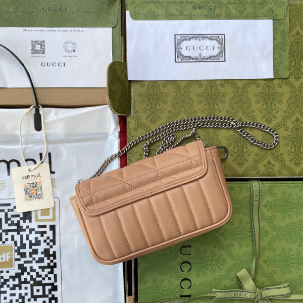 Gucci GG Marmont super mini bag