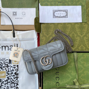 Gucci GG Marmont super mini bag