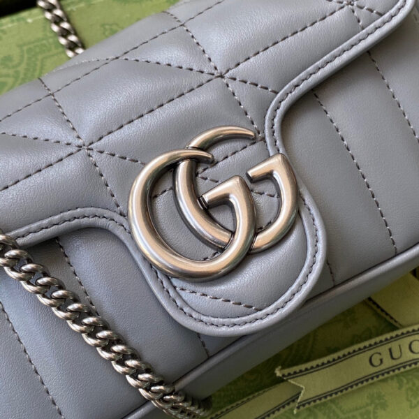 Gucci GG Marmont super mini bag