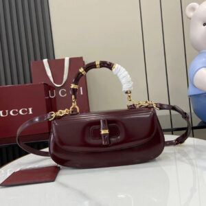 Gucci Bamboo Diva medium bag