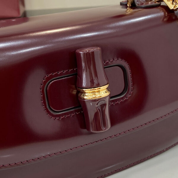 Gucci Bamboo Diva medium bag