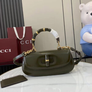 Gucci Bamboo Diva medium bag