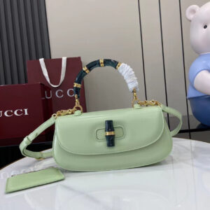 Gucci Bamboo Diva medium bag