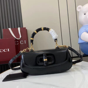 Gucci Bamboo Diva medium bag