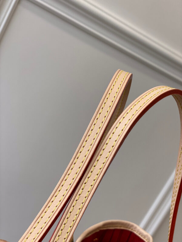 Louis Vuitton Neverfull PM