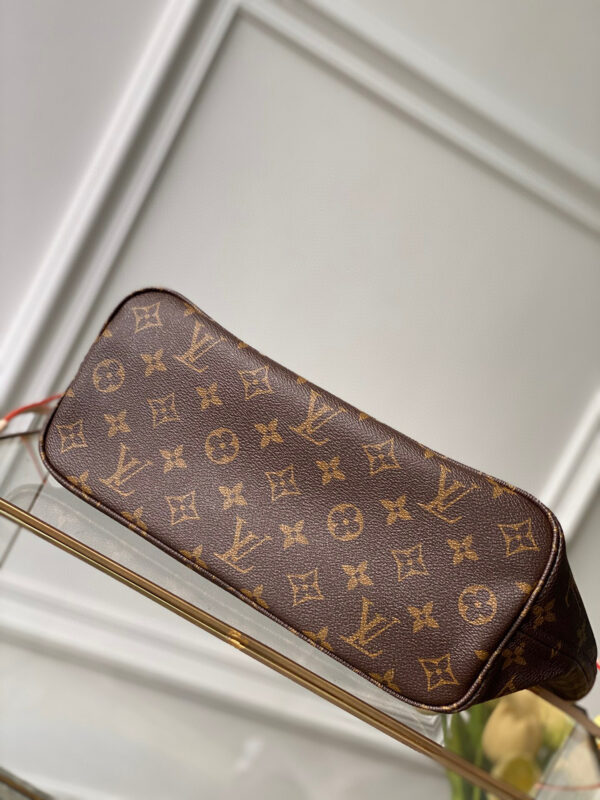 Louis Vuitton Neverfull PM
