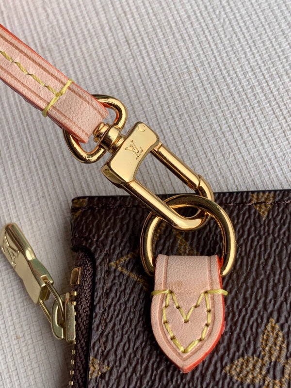 Louis Vuitton Neverfull PM