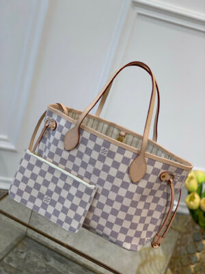 Louis Vuitton Neverfull PM