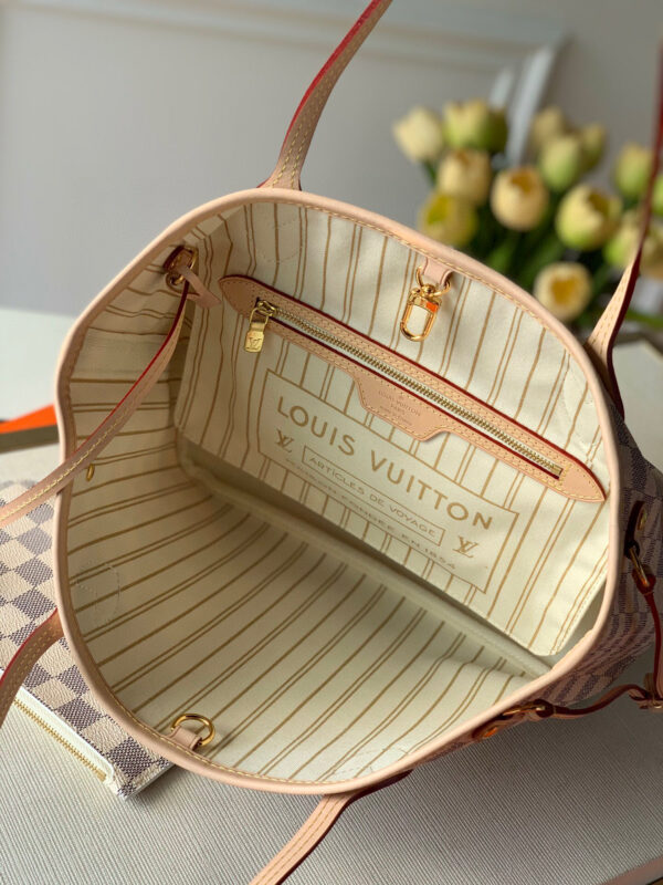 Louis Vuitton Neverfull PM