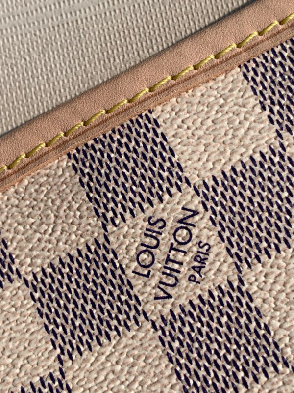 Louis Vuitton Neverfull PM
