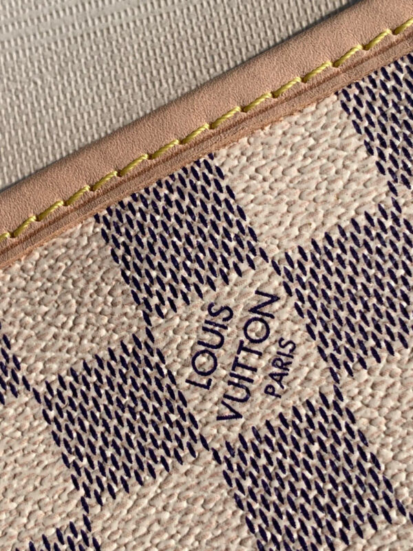 Louis Vuitton Neverfull PM