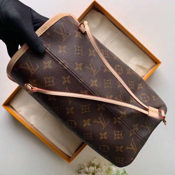 Louis Vuitton Neverfull MM