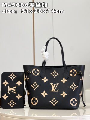 Louis Vuitton Neverfull MM Tote Bag