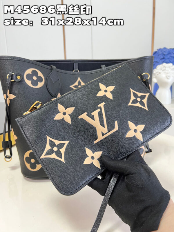 Louis Vuitton Neverfull MM Tote Bag