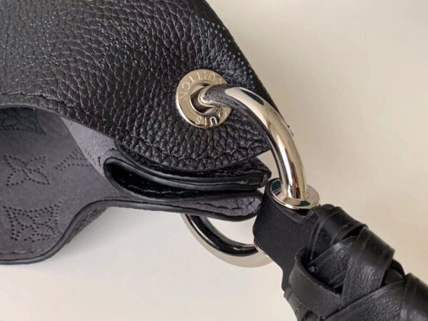 Louis Vuitton Carmel