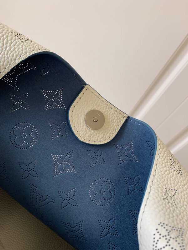 Louis Vuitton Carmel