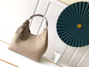 Louis Vuitton Carmel