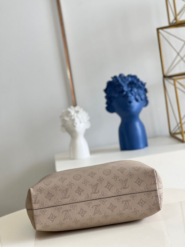 Louis Vuitton Why Knot MM