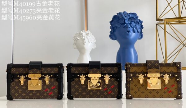 Louis Vuitton Petite Male